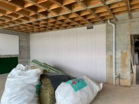 Klassenzimmer mit eingezogener Trockenwand